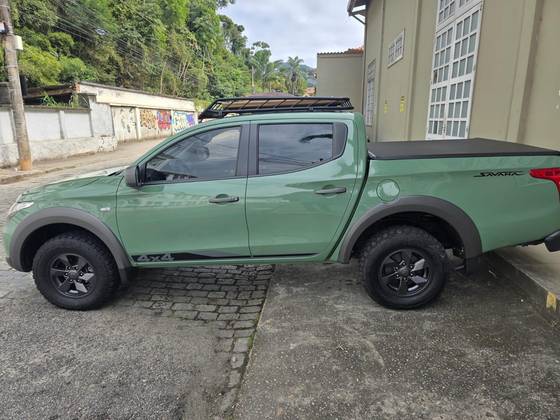 MITSUBISHI L200 TRITON 2.4 16V TURBO DIESEL SAVANA GLS CD 4X4 AUTOMÁTICO MITSUBISHI L200 TRITON 2.4 16V TURBO DIESEL SAVANA GLS CD 4X4 AUTOMÁTICO